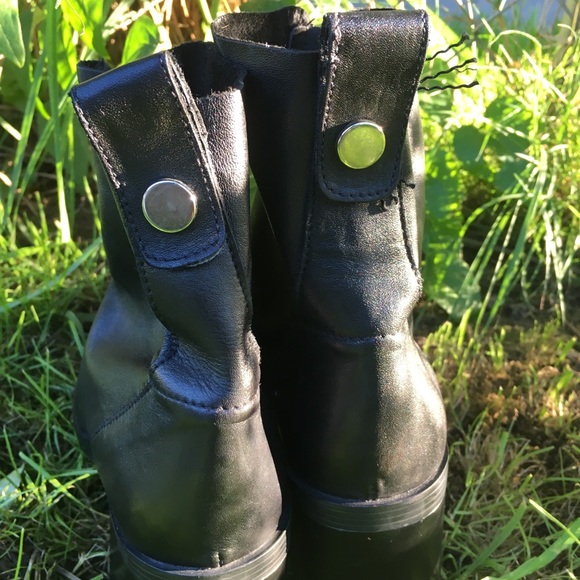 ANKLE BOOTS🦋🌈💞☂️URBAN OUTFITTERS - Picture 4 of 6